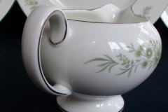WEDGWOOD WESTBURY- CREAMER  .....   ttps://jaapiesfinechinastore.com