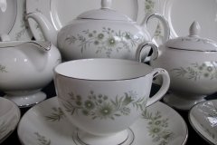 WEDGWOOD WESTBURY-  CUP & SAUCERS  .....   ttps://jaapiesfinechinastore.com