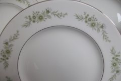 WEDGWOOD WESTBURY-  DINNER PLATE  .....   ttps://jaapiesfinechinastore.com