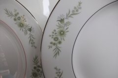 WEDGWOOD WESTBURY-  DINNER PLATE  .....   ttps://jaapiesfinechinastore.com
