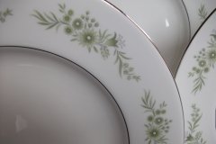 WEDGWOOD WESTBURY-  DINNER PLATE  .....   ttps://jaapiesfinechinastore.com