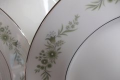 WEDGWOOD WESTBURY-  DINNER PLATE  .....   ttps://jaapiesfinechinastore.com