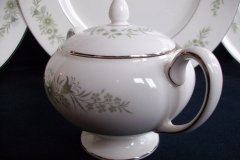 WEDGWOOD WESTBURY- COVERED SUGAR BOWL  .....   ttps://jaapiesfinechinastore.com