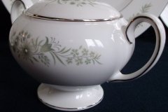 WEDGWOOD WESTBURY- COVERED SUGAR BOWL  .....   ttps://jaapiesfinechinastore.com