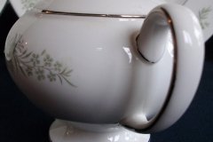 WEDGWOOD WESTBURY- COVERED SUGAR BOWL  .....   ttps://jaapiesfinechinastore.com