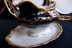 WEIMAR KATHARINA 20003 COBALT & GILT- GRAVY BOAT with ATTACHED UNDERPLATE    .....   http://jaapiesfinechinastore.com