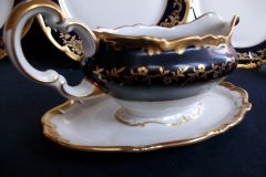 WEIMAR KATHARINA 20003 COBALT & GILT- GRAVY BOAT with ATTACHED UNDERPLATE    .....   http://jaapiesfinechinastore.com