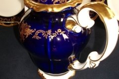 WEIMAR KATHARINA 20003 COBALT & GILT- COFFEE POT & LID  .....   http://jaapiesfinechinastore.com
