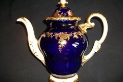 WEIMAR KATHARINA 20003 COBALT & GILT- COFFEE POT & LID  .....   http://jaapiesfinechinastore.com