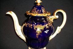 WEIMAR KATHARINA 20003 COBALT & GILT- COFFEE POT & LID  .....   http://jaapiesfinechinastore.com