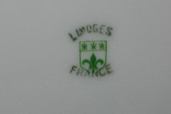BACKSTAMP- WM GUERIN  " LIMOGES FRANCE"  WITH  BAWO & DOTTER  "FLEURS DE LYS"  SHIELD    ......   https://www.jaapies