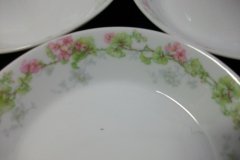 WM GUERIN WILD ROSES GARLAND- BERRY BOWL 5 1/8" ..... http://jaapiesfinechinastore.com