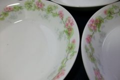 WM GUERIN WILD ROSES GARLAND- BERRY BOWL 5 1/8" ..... http://jaapiesfinechinastore.com