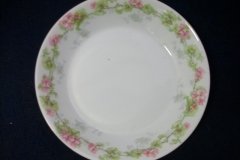WM GUERIN WILD ROSES GARLAND- BERRY BOWL 5 1/8" ..... http://jaapiesfinechinastore.com