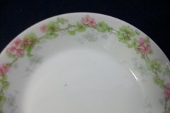 WM GUERIN WILD ROSES GARLAND- BERRY BOWL 5 1/8" ..... http://jaapiesfinechinastore.com