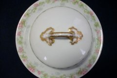 WM GUERIN WILD ROSES GARLAND- GRAVY BOAT WITH UNDERPLATE   ..... http://jaapiesfinechinastore.com