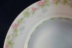 WM GUERIN WILD ROSES GARLAND- GRAVY BOAT WITH UNDERPLATE   ..... http://jaapiesfinechinastore.com