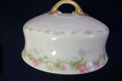 WM GUERIN WILD ROSES GARLAND- GRAVY BOAT WITH UNDERPLATE   ..... http://jaapiesfinechinastore.com