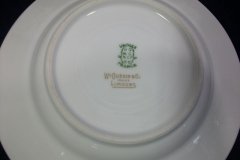WM GUERIN WILD ROSES GARLAND- GRAVY BOAT WITH UNDERPLATE   ..... http://jaapiesfinechinastore.com