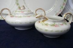 WM GUERIN WILD ROSES GARLAND- COVERED SUGAR BOWL   ..... http://jaapiesfinechinastore.com