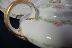 WM GUERIN WILD ROSES GARLAND- COVERED SUGAR BOWL   ..... http://jaapiesfinechinastore.com