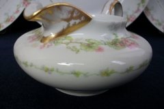 WM GUERIN WILD ROSES GARLAND- CREAMER  8oz   ..... http://jaapiesfinechinastore.com