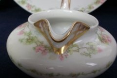 WM GUERIN WILD ROSES GARLAND- CREAMER  8oz   ..... http://jaapiesfinechinastore.com