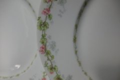 WM GUERIN WILD ROSES GARLAND- DINNER PLATE  9 7/8" ..... http://jaapiesfinechinastore.com