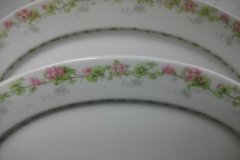 WM GUERIN WILD ROSES GARLAND-  SERVING PLATTER 13 1/2"  ..... http://jaapiesfinechinastore.com