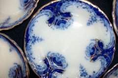 WOOD & SON  CLARENCE (FLOW BLUE)-   BERRY BOWL  ..... https://www.jaapiesFineChinaStore.come.com