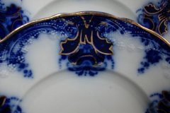 WOOD & SON  CLARENCE (FLOW BLUE)-  DESSERT/PIE PLATE  .....  https://www.jaapiesFineChinaStore.com