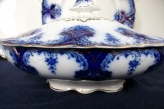 WOOD & SON  CLARENCE (FLOW BLUE)-  OVAL COVERED SERVING BOWL  .....  https://www.jaapiesFineChinaStore.com