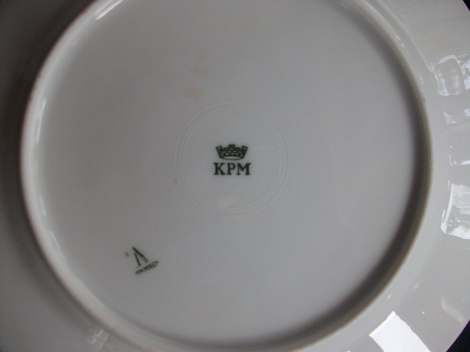KPM (KRISTER) SALAD PLATES