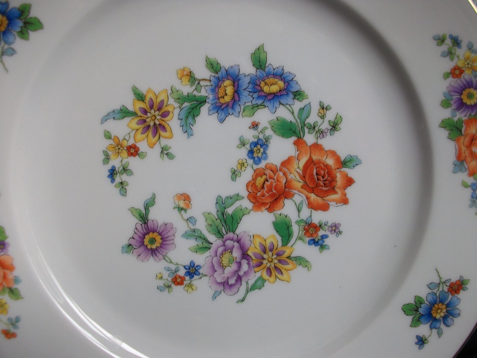 KPM (KRISTER) DINNER PLATES