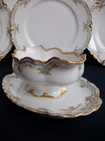 HAVILAND #24241 GRAVY BOAT