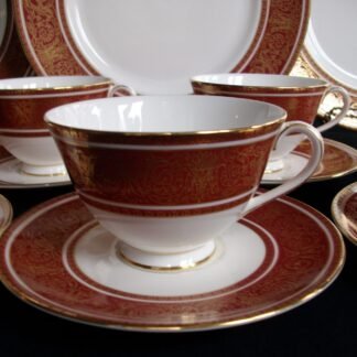 ROYAL DOULTON BUCKINGHAM