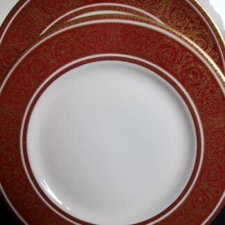 ROYAL DOULTON BUCKINGHAM LUNCH PLATE