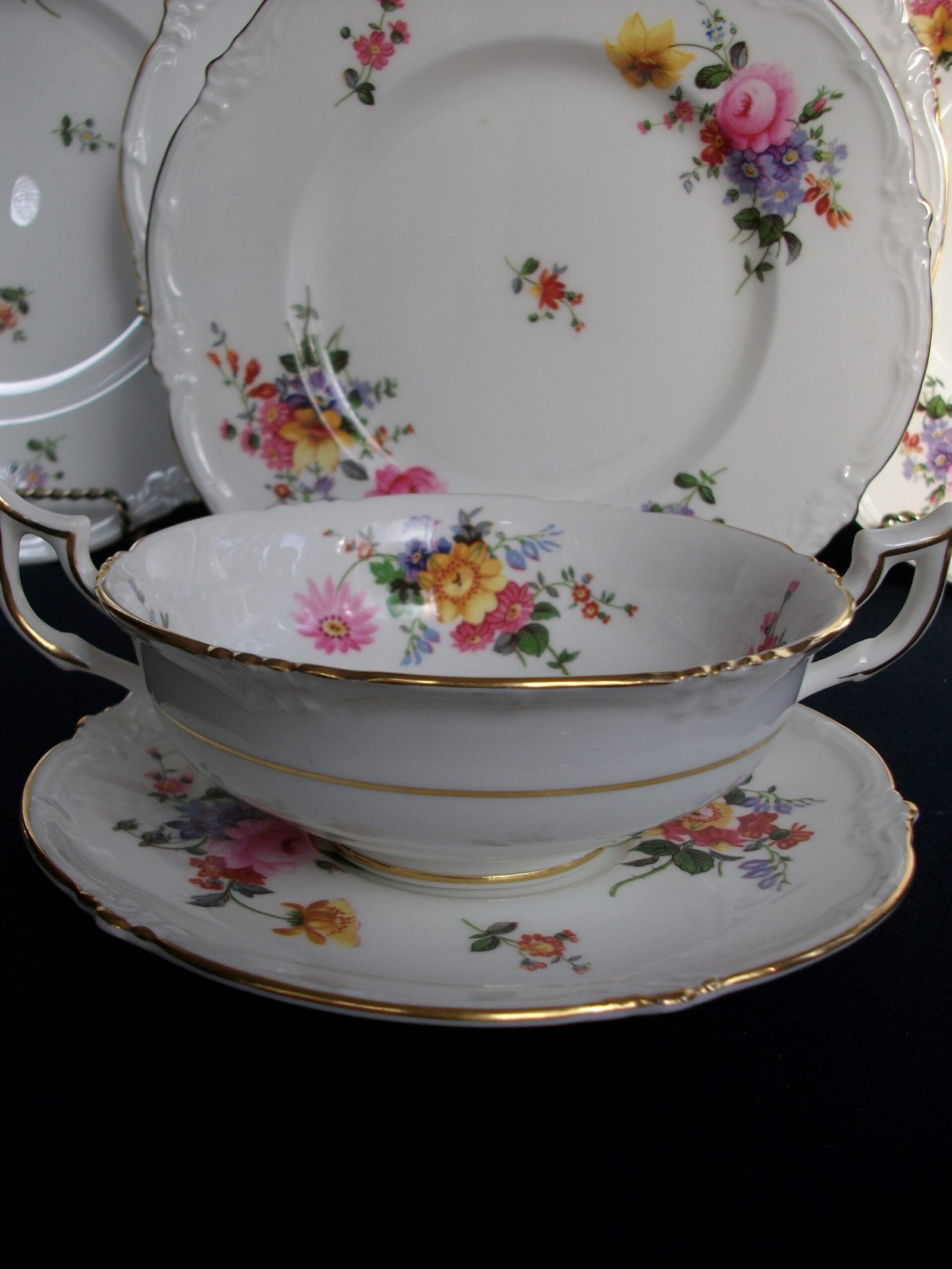 ROYAL CAULDON MARITA SOUP BOWL AND SAUCER