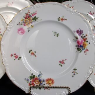 ROYAL CAULDON DINNER PLATE