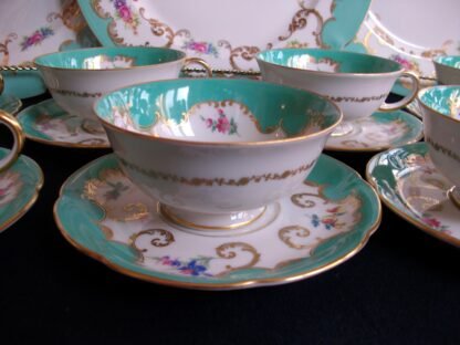 ROYAL BAYREUTH AQUA- CUP and SAUCER