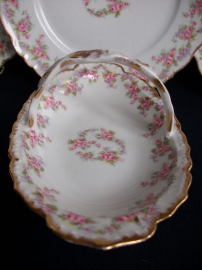 BAWO & DOTTER- HANDLED DISH