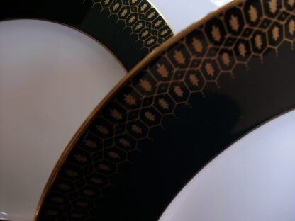 COALPORT CHATEAU DINNER PLATE