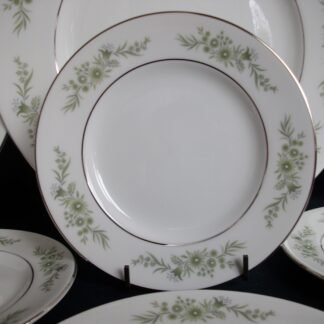 WEDGWOOD WESTBURY BREAD & BUTTER PLATES