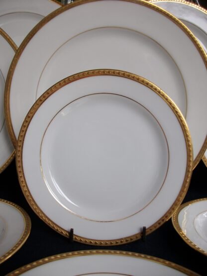 BAWO & DOTTER LAUREL LEAF BREAD & BUTTER PLATES