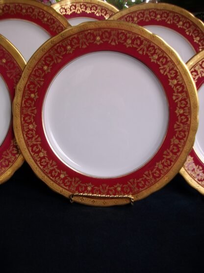 AYNSLEY KENILWORTH RED- DINNER PLATES