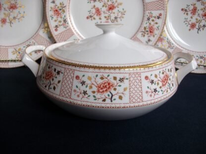 ROYAL CROWN DERBY LUCIENNE #A1266- COVERED SERVING BOWL