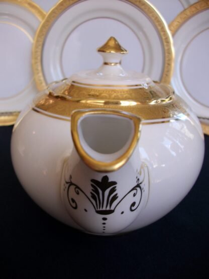 AYNSLEY #7761- TEAPOT