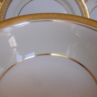 AYNSLEY #7761- ROUND SERVING BOWL