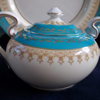AYNSLEY #7611 AQUA COVERED SUGAR BOWL