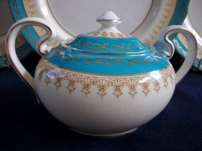 AYNSLEY #7611 AQUA COVERED SUGAR BOWL